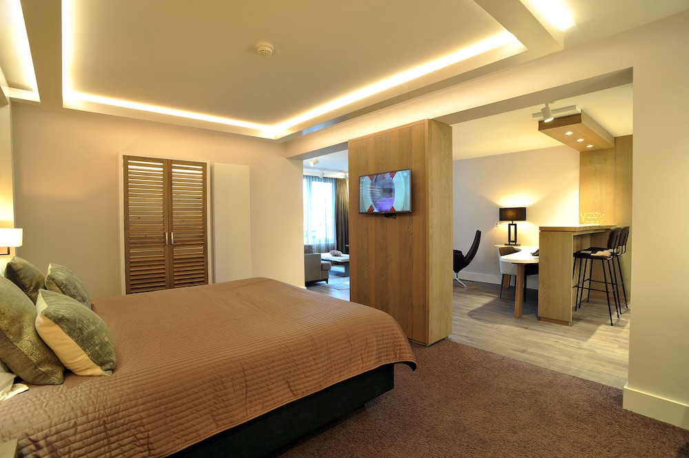 Hotel Zuinderduin 10/31