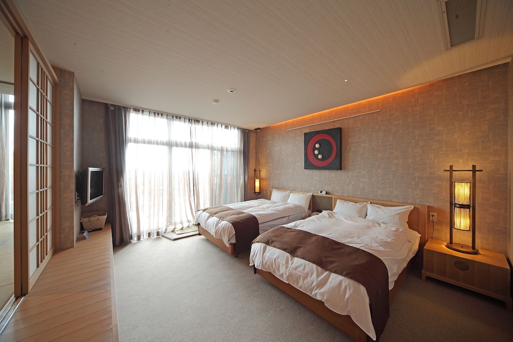HOTEL BELLEVEDERE 4/46