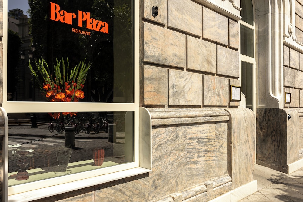 Mercer Plaza Sevilla 3/50