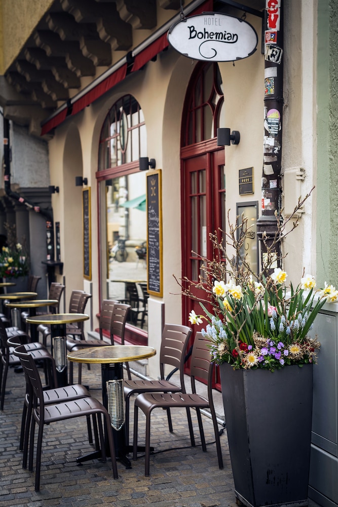 Bohemian Hotel 35/50