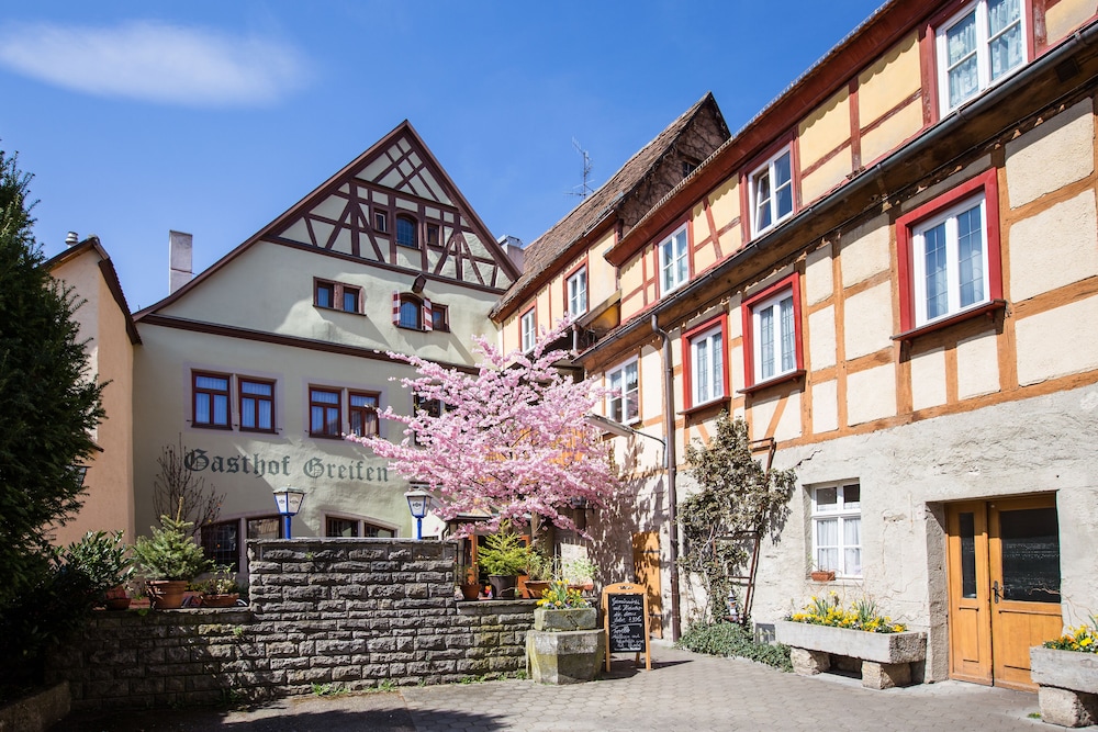 Hotel Gasthof Goldener Greifen 4/50