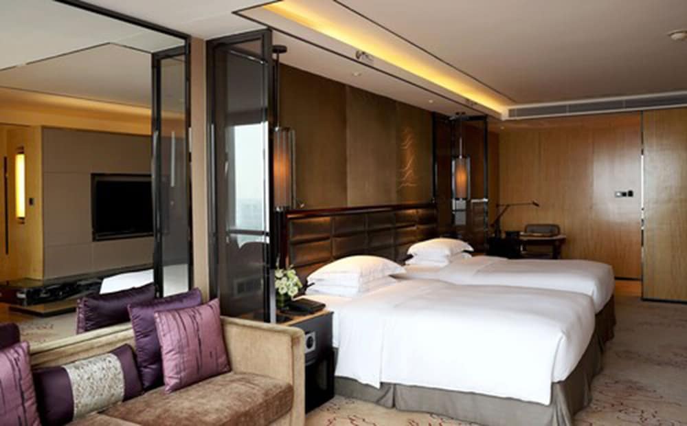 Hilton Zhongshan Downtown 17/74