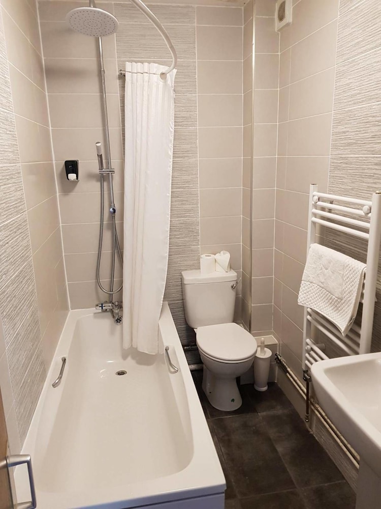 Newark Hotel 15/20