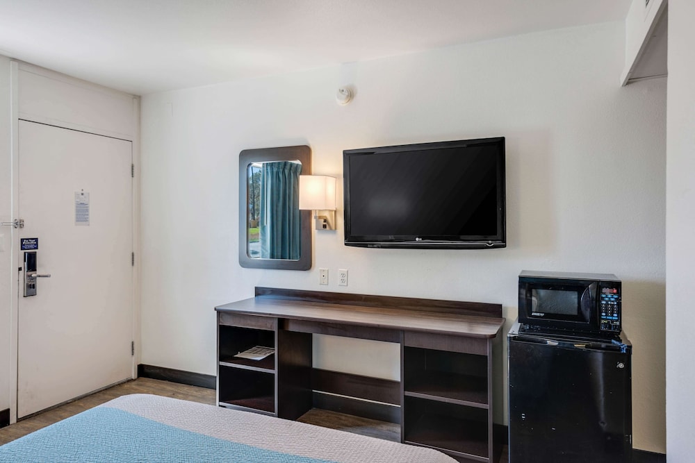 Motel6 Winnemucca, NV 11/60