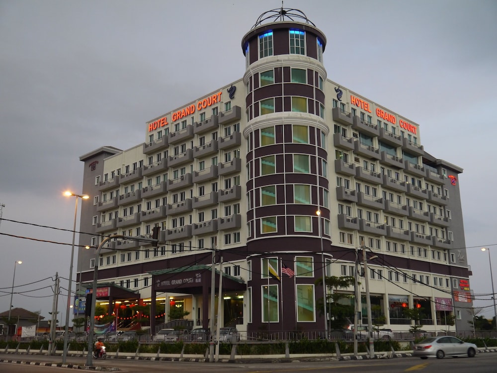 Grand Court Hotel 1/56