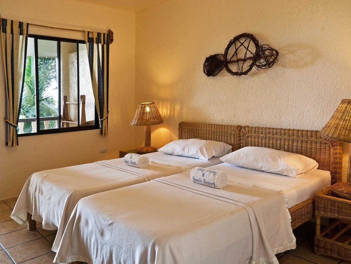 Standard, with Fan، Easy Diving And Beach Resort 2/2