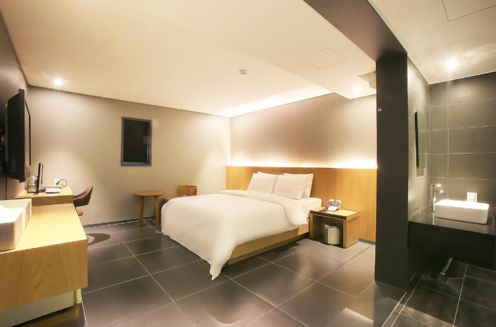 SUPERIOR, DOUBLE BED