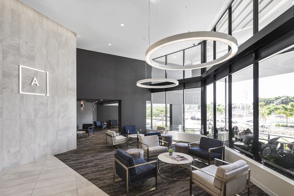 ALCYONE HOTEL RESIDENCES 51/61