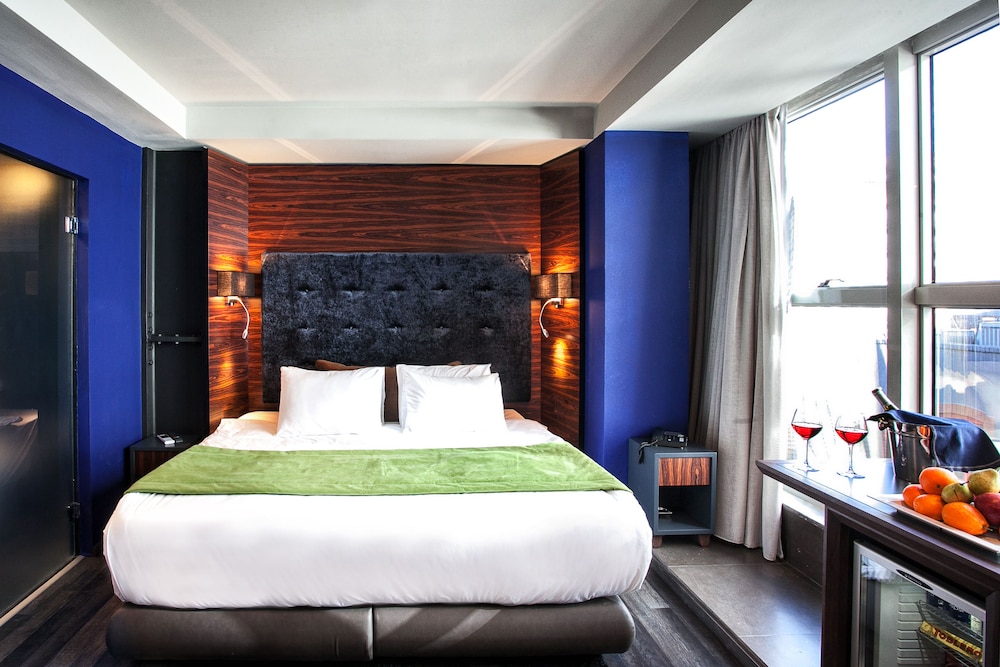 Diamond Suites 14/64
