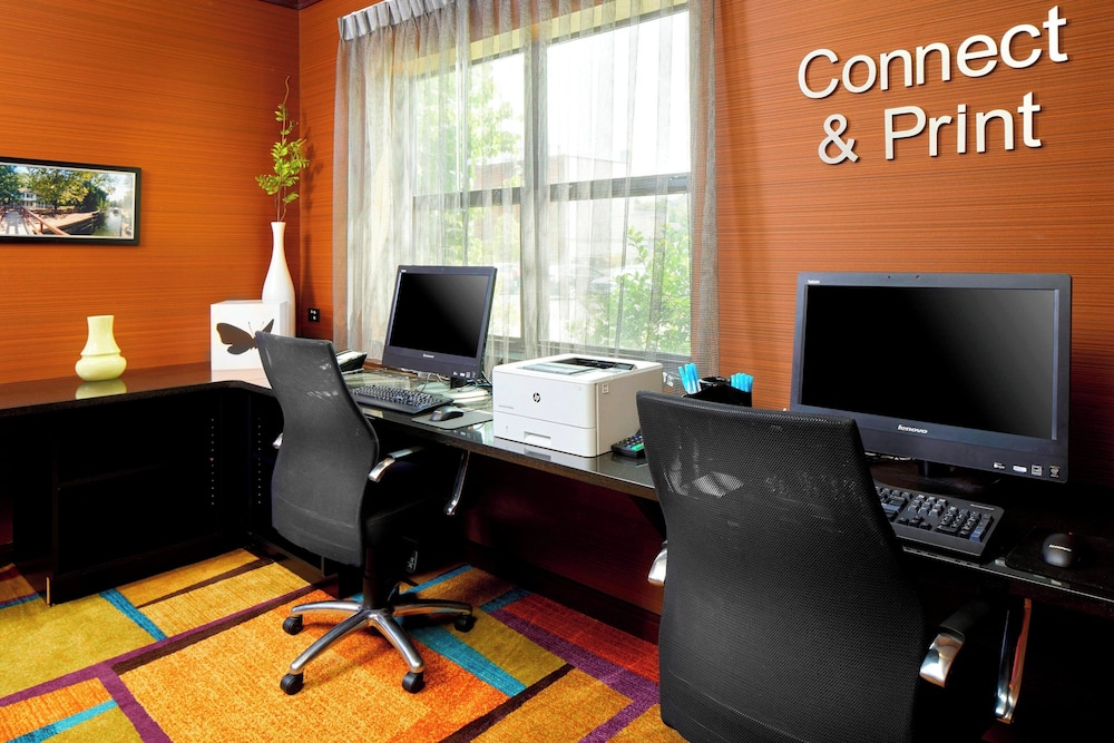 Fairfield Inn Suites Cumberland 40/50