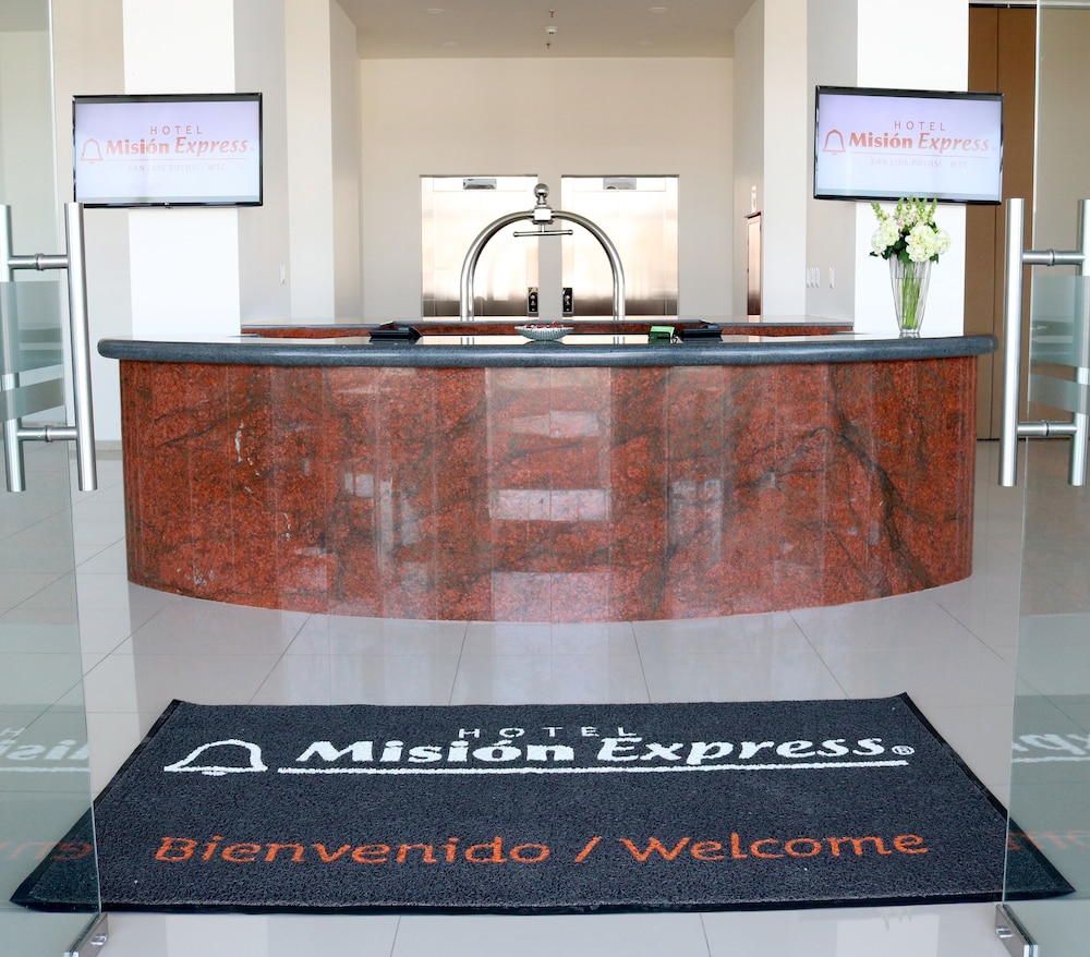 Hotel Mision Express San Juan del Rio 4/45