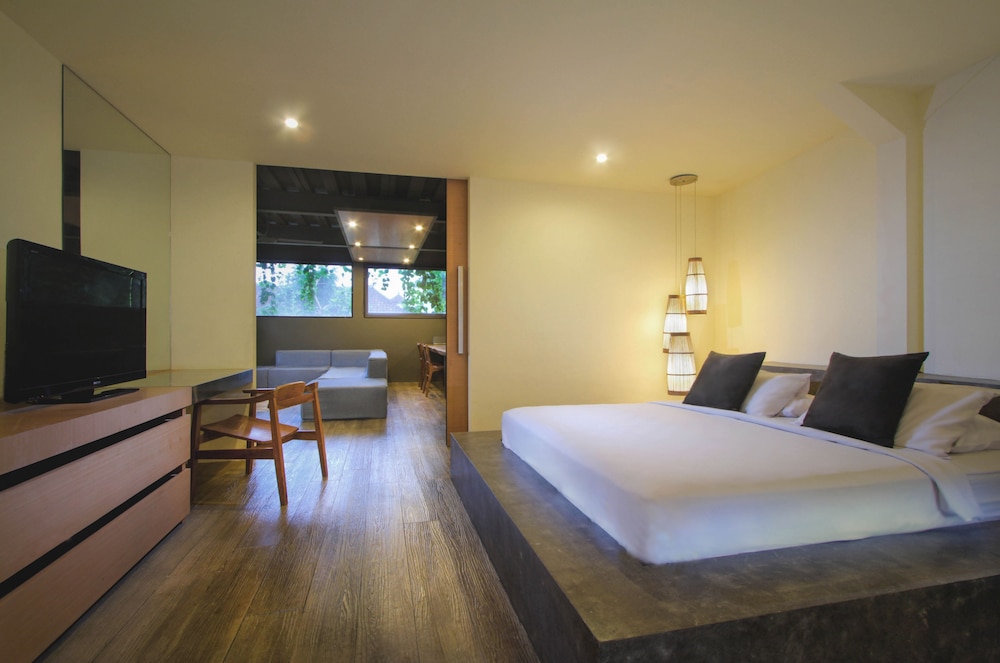 Clio Apartments 5/45
