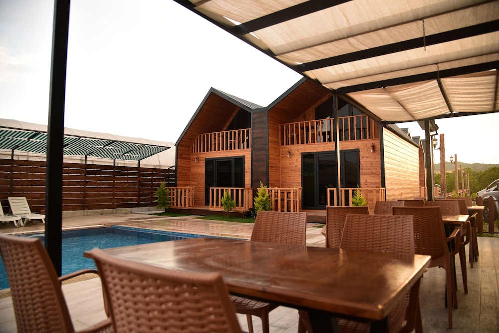 Irbec Apart & Bungalow 14/40