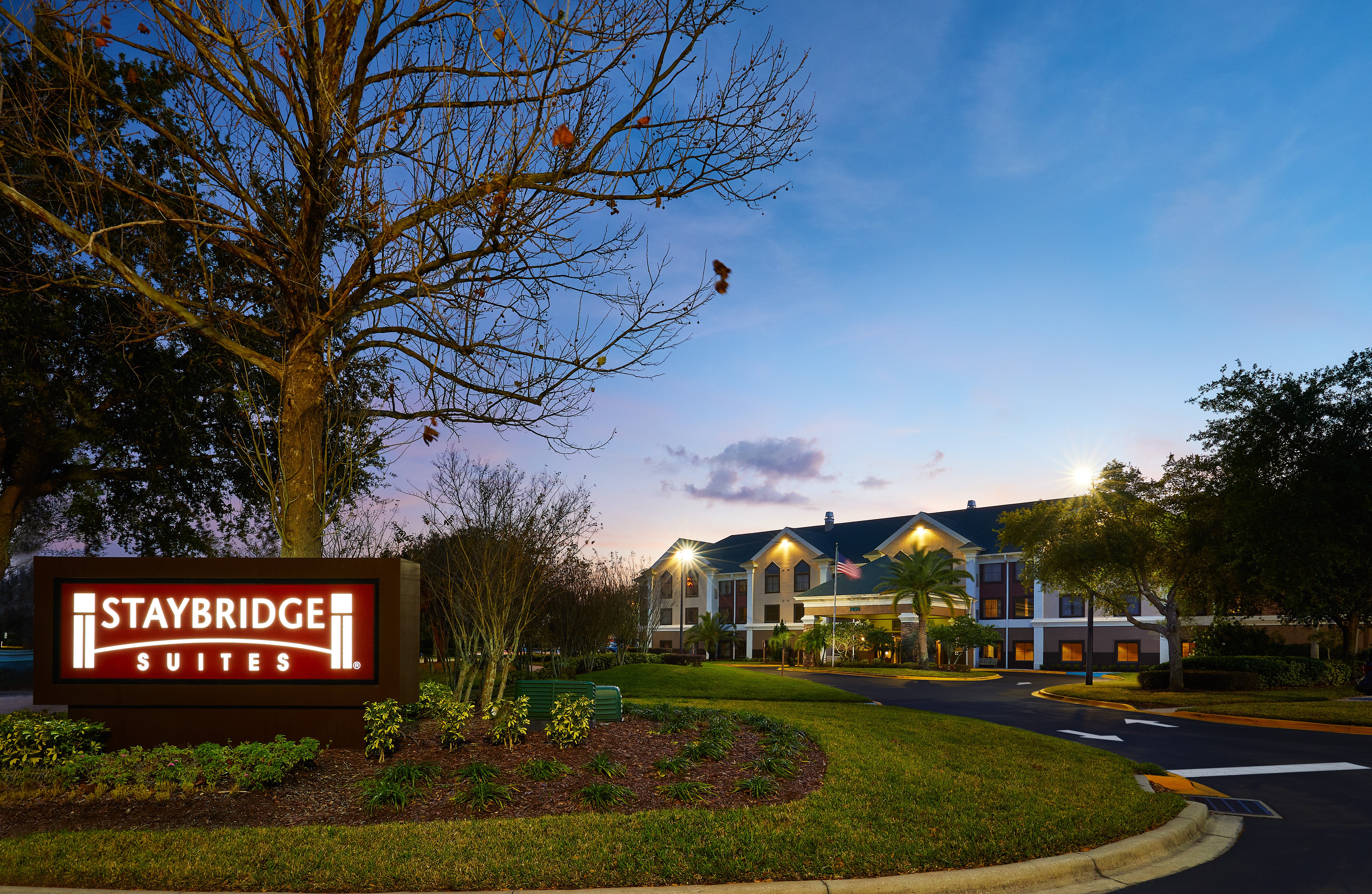 Staybridge Suites Orlando Airport South 26/28