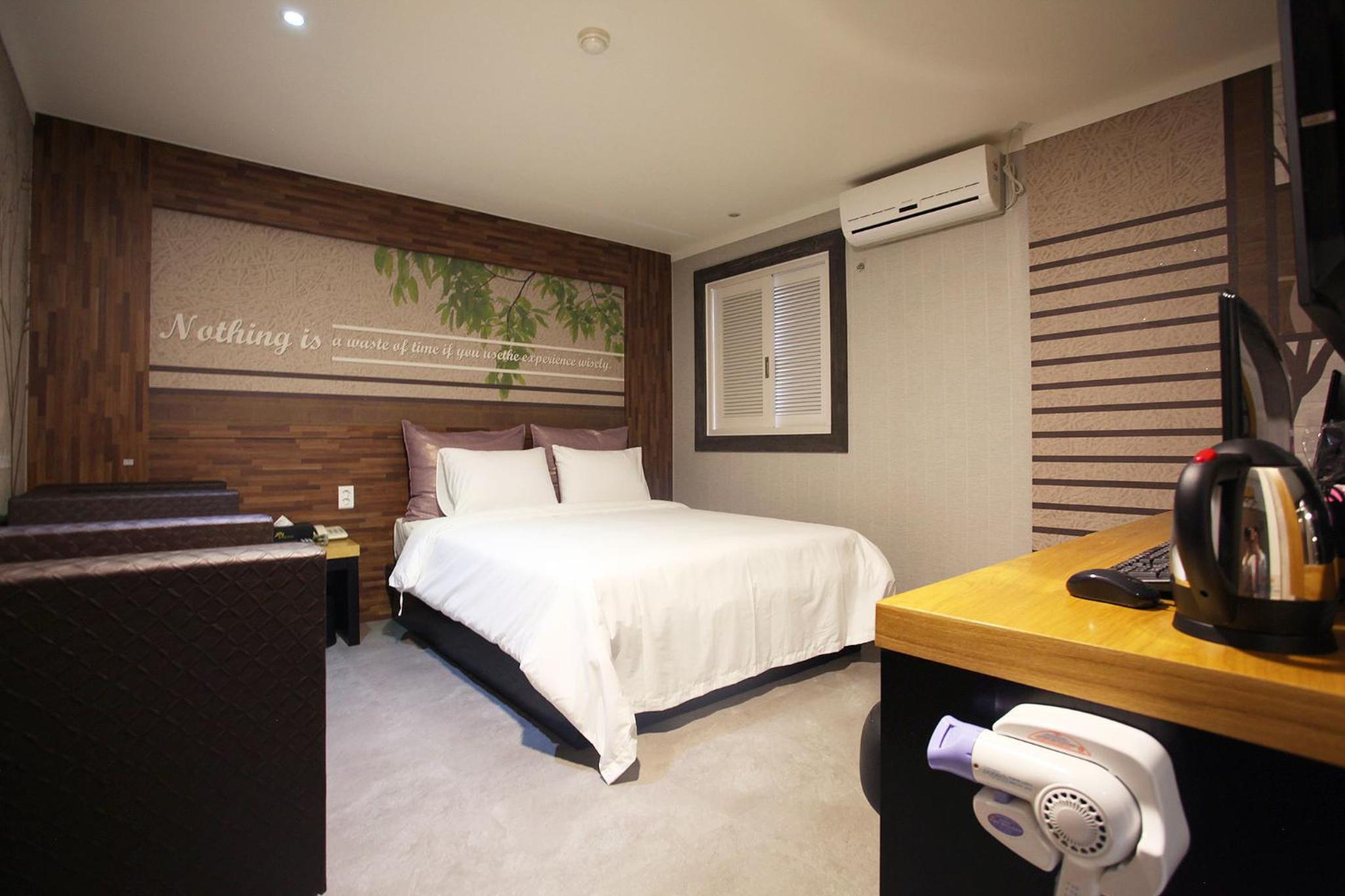 Hotel Luxe 17/75