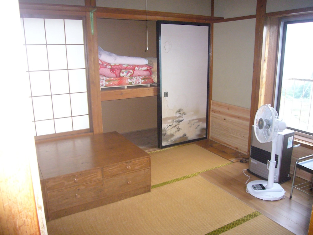 Futago Cabin 27/50