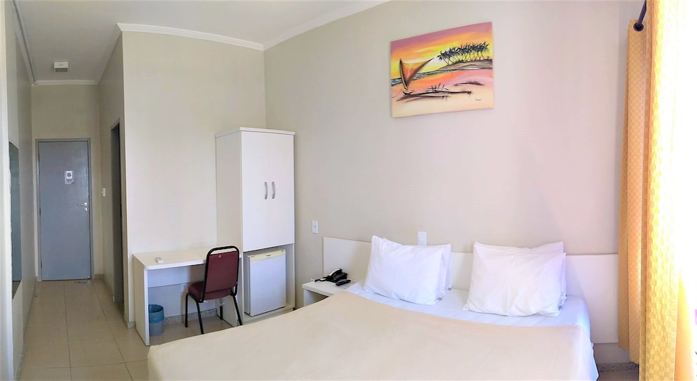 Simas Praia Hotel 17/65