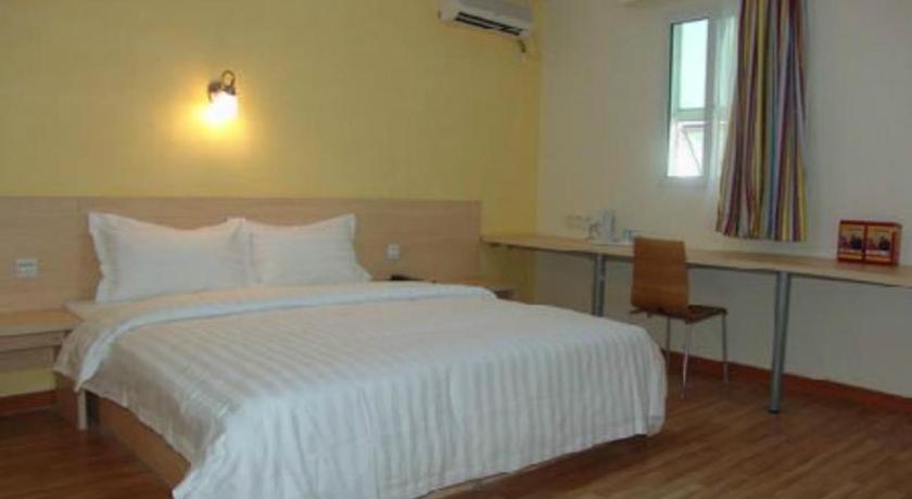 7 Days Inn (Suzhou Amusement Land Xinqu Commercial Street) 28/53
