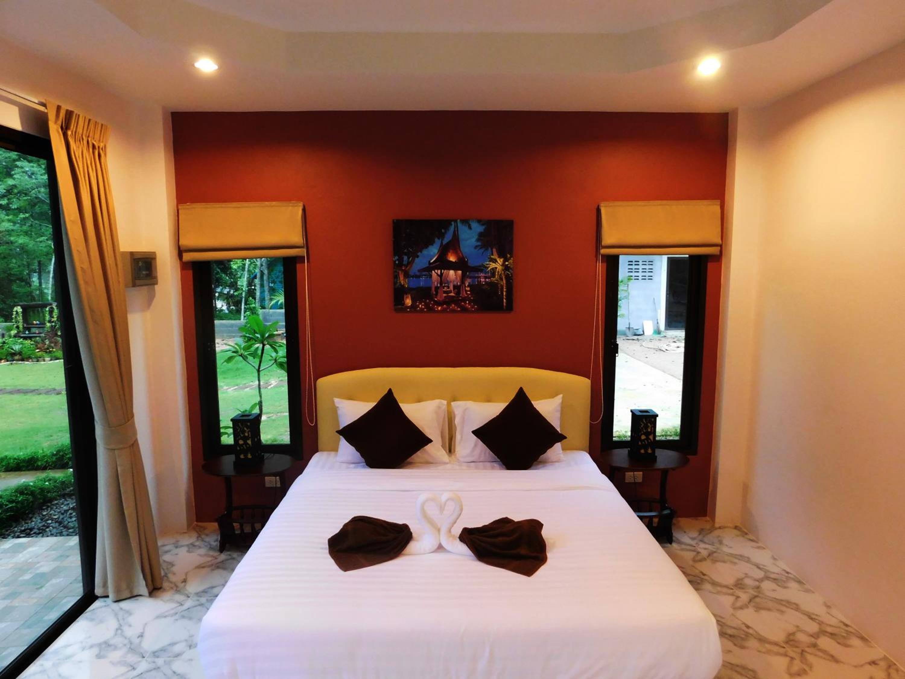 Phuket Sirinapha Resort 8/50