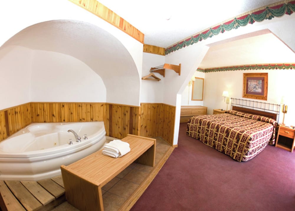 North Country Inn & Suites 13/39