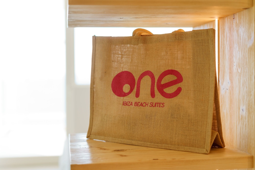 One Ibiza Suites 20/50