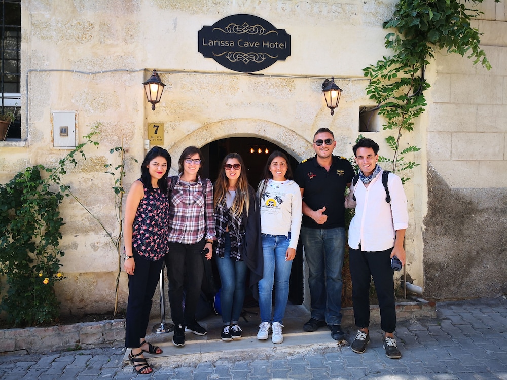 Larissa Cave Hotel 9/50