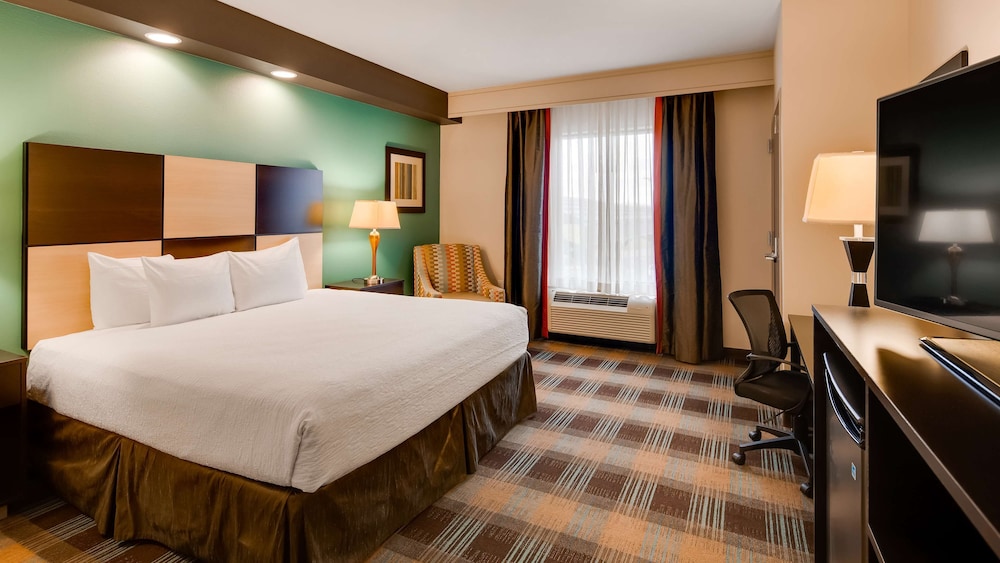 Standard, King Bed, Accessible