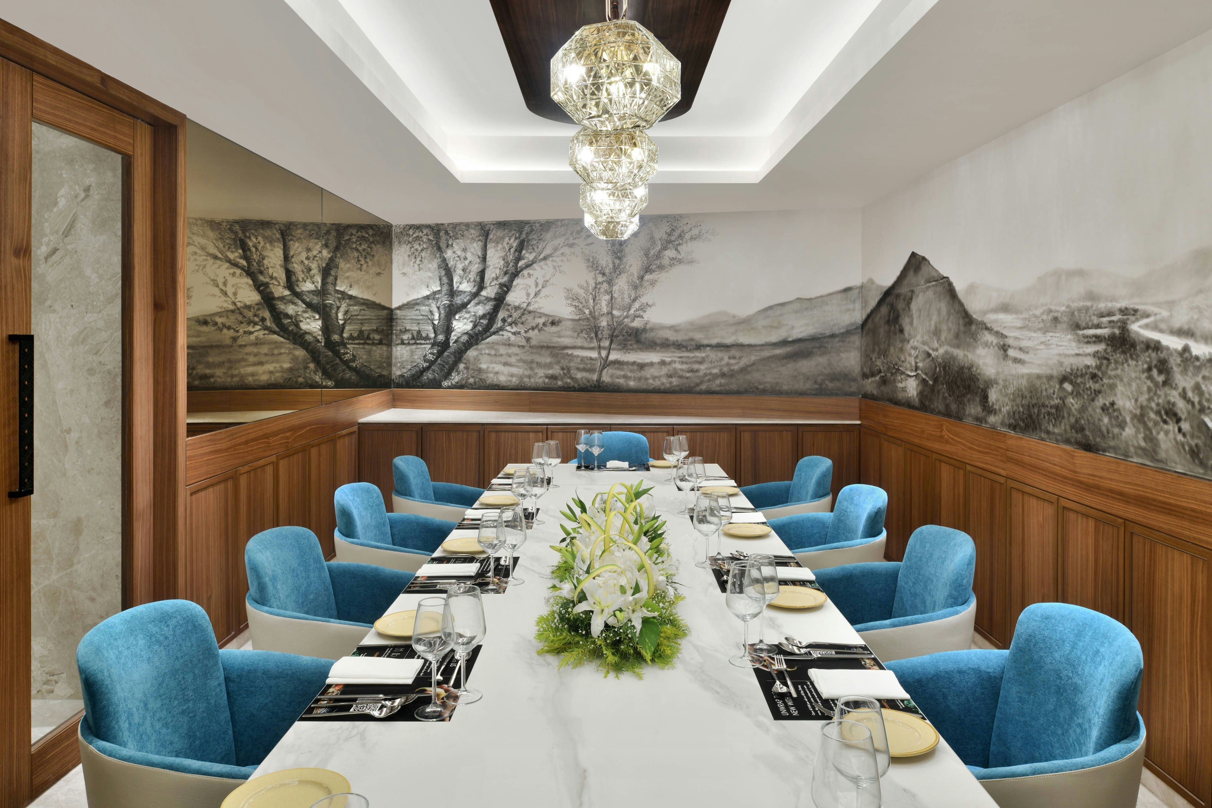 Courtyard by Marriott Nashik 11/17