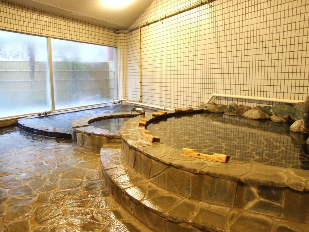 Tsutaya Ryokan (ex Obama Onsen Tsutaya Ryokan) 4/18