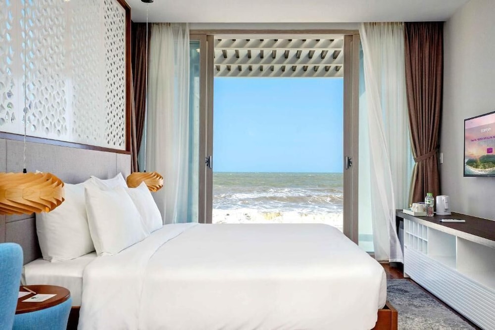 Oceanami Villas And Beach Club 24/67