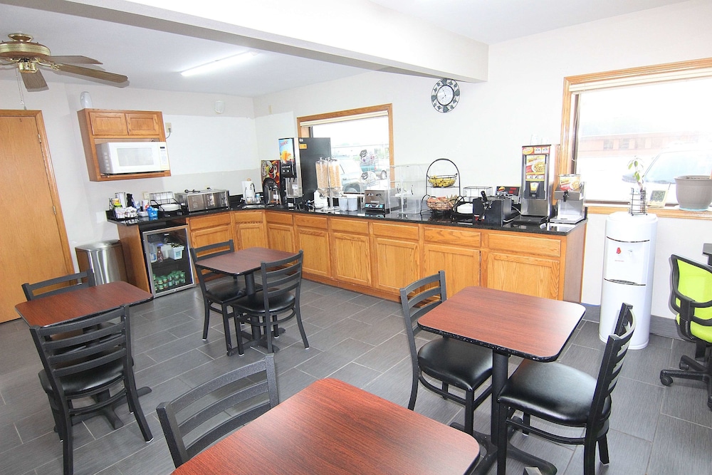 Surestay Hotel By Best Western Manchester 17/25