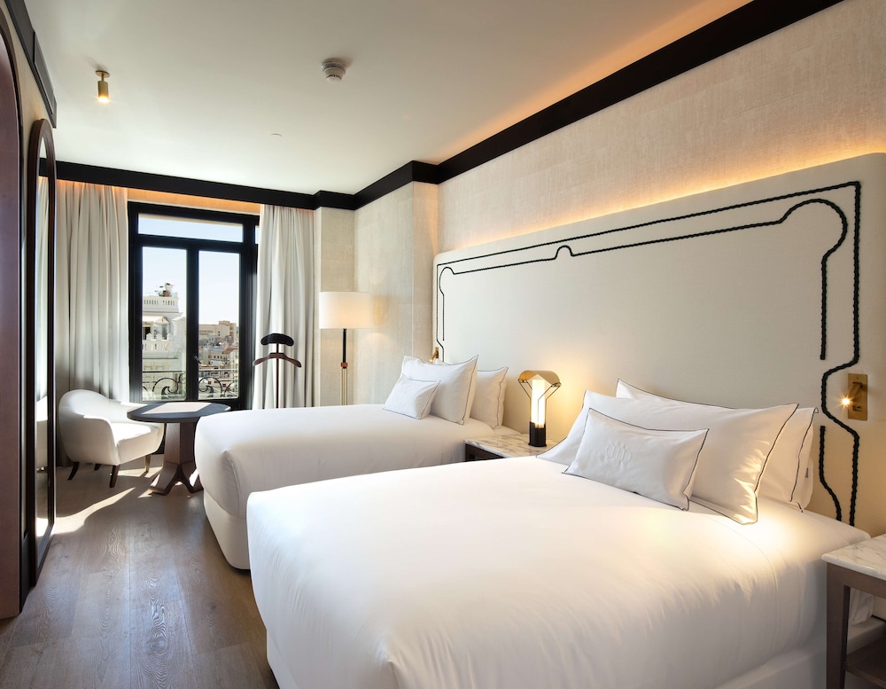 ESPERANZA, TWIN BEDS