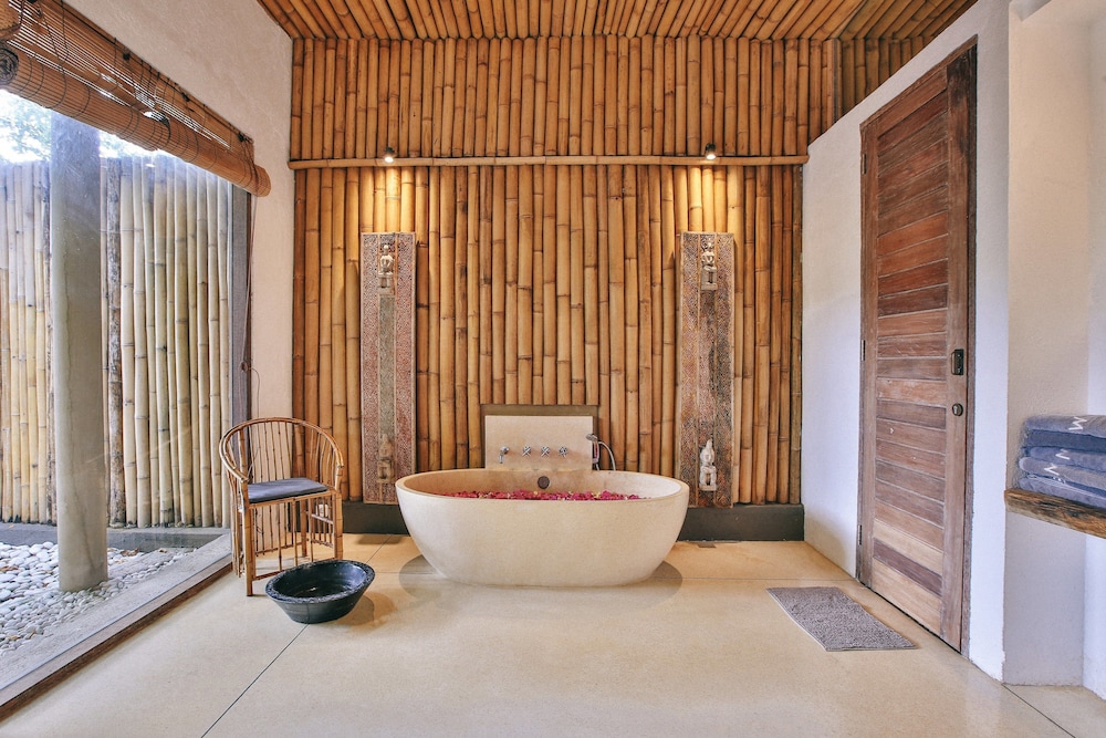 Slow Private Pool Villas 14/40