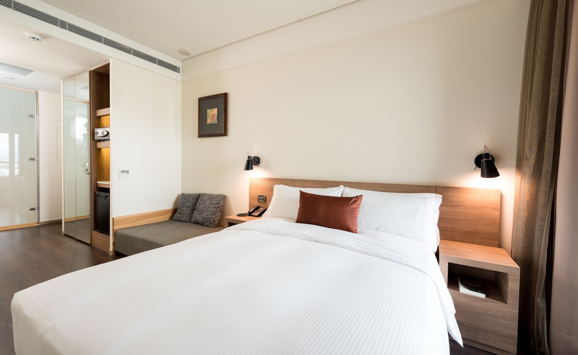 SUPERIOR, DOUBLE BED