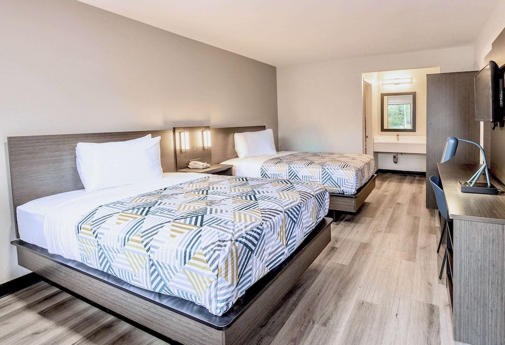Motel6 Carlsbad, CA - Near Legoland 29/53