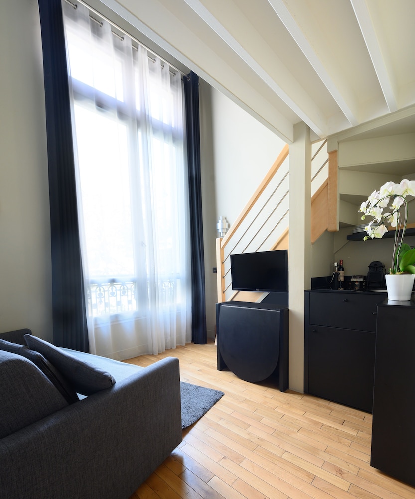 Suites Et Hotel Helzear Etoile 43/56