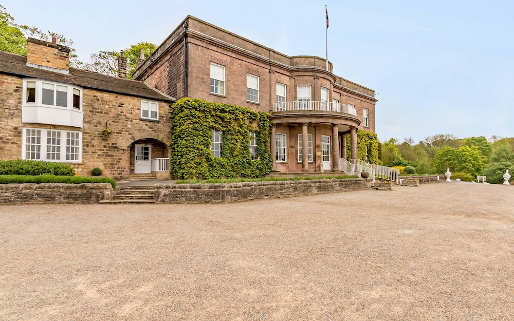 Wood Hall Hotel & Spa 45/55