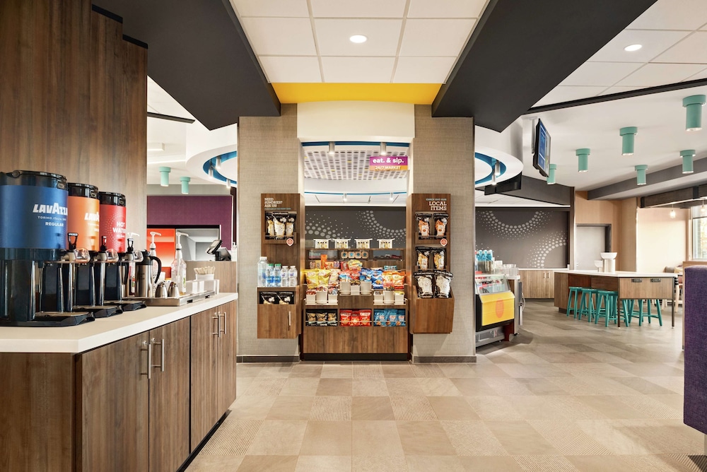 Tru By Hilton Milwaukee Brookfield 45/50