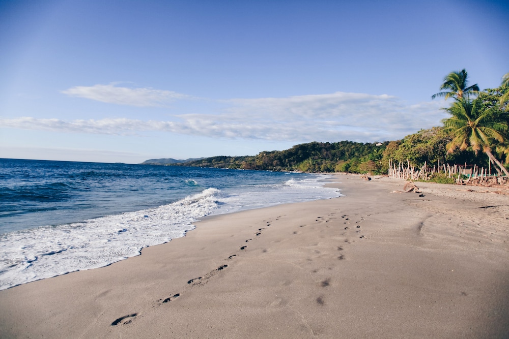 Ylang Ylang Beach Resort 73/78
