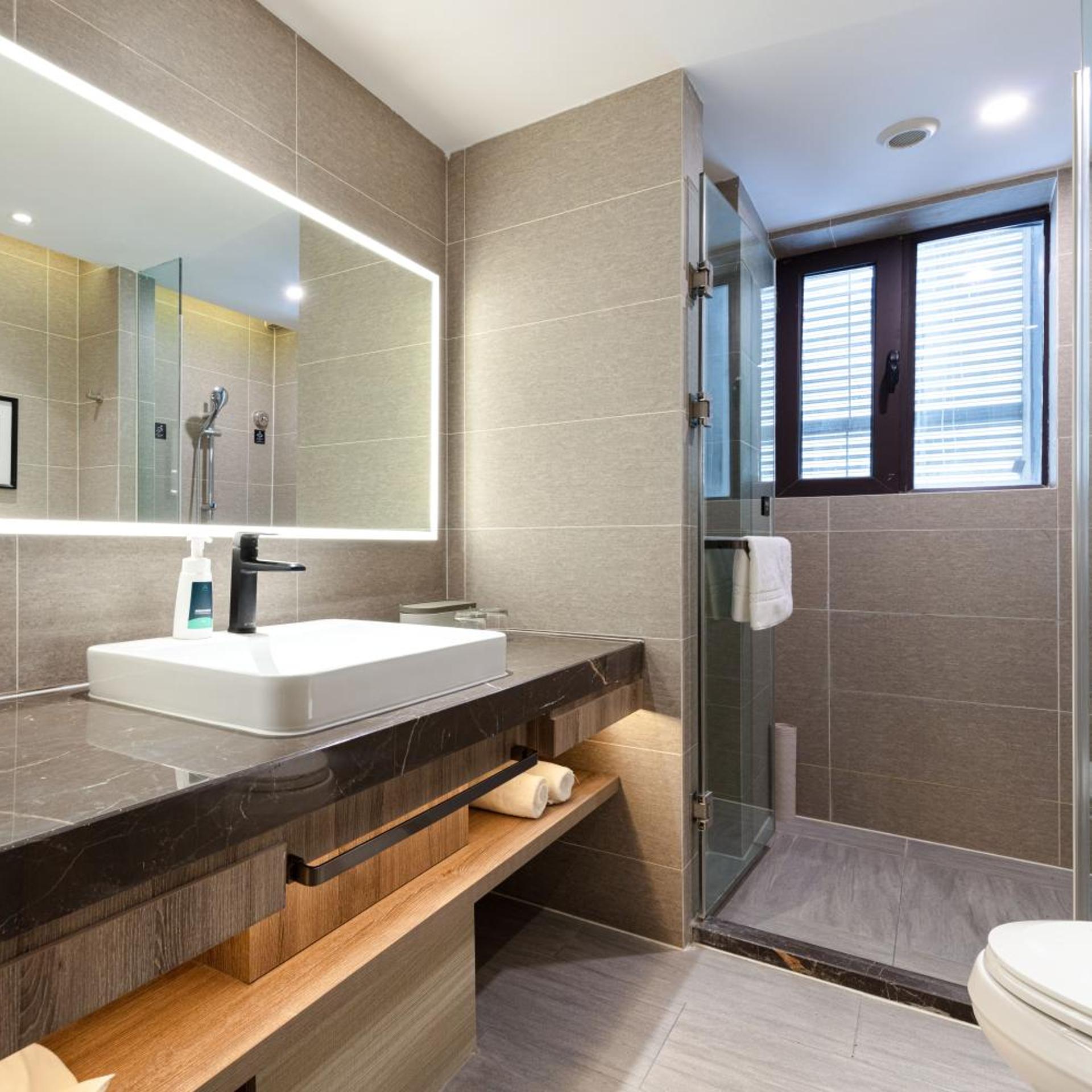 Atour Hotel High Speed Railway Station Urumqi 40/43