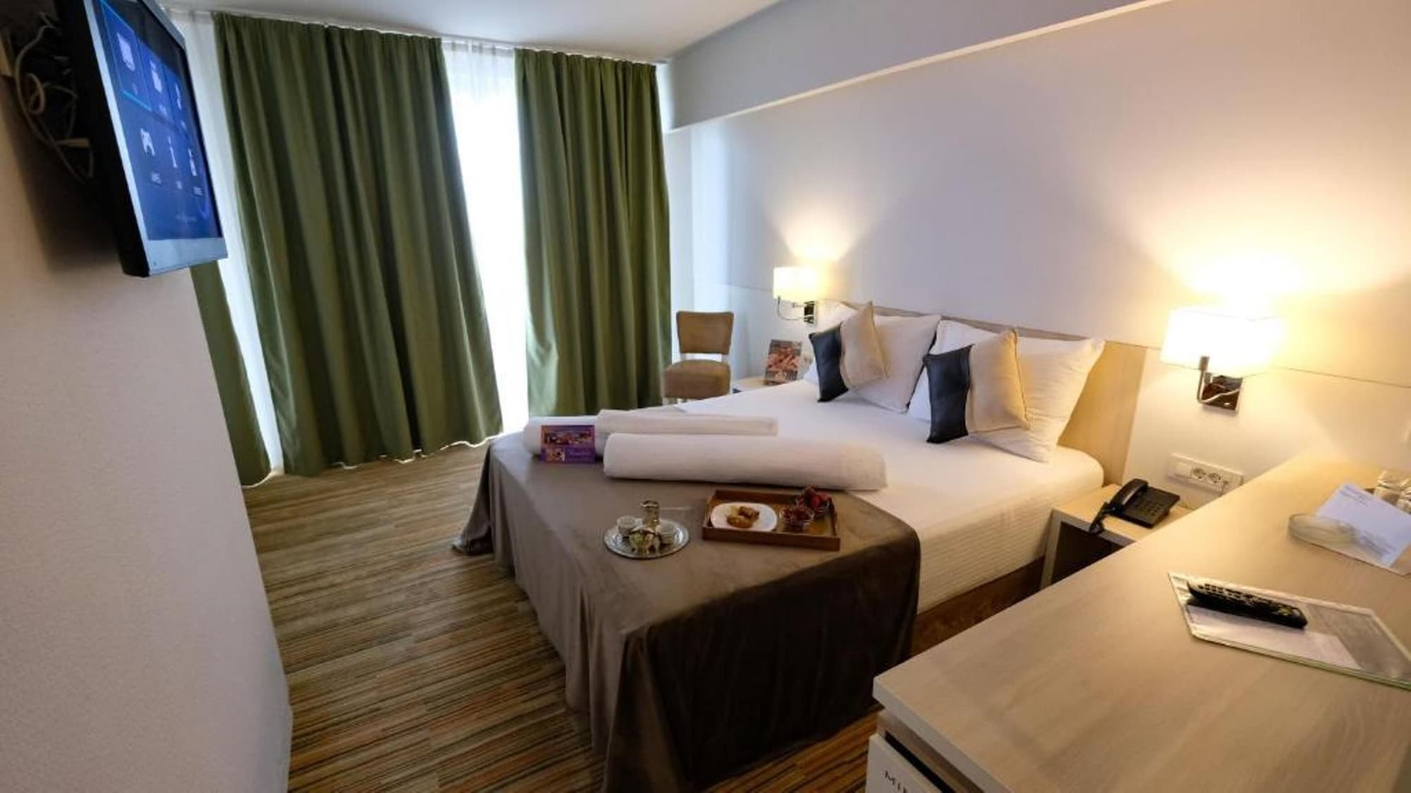 Room at Hollywood Hotel, SARAJEVO
