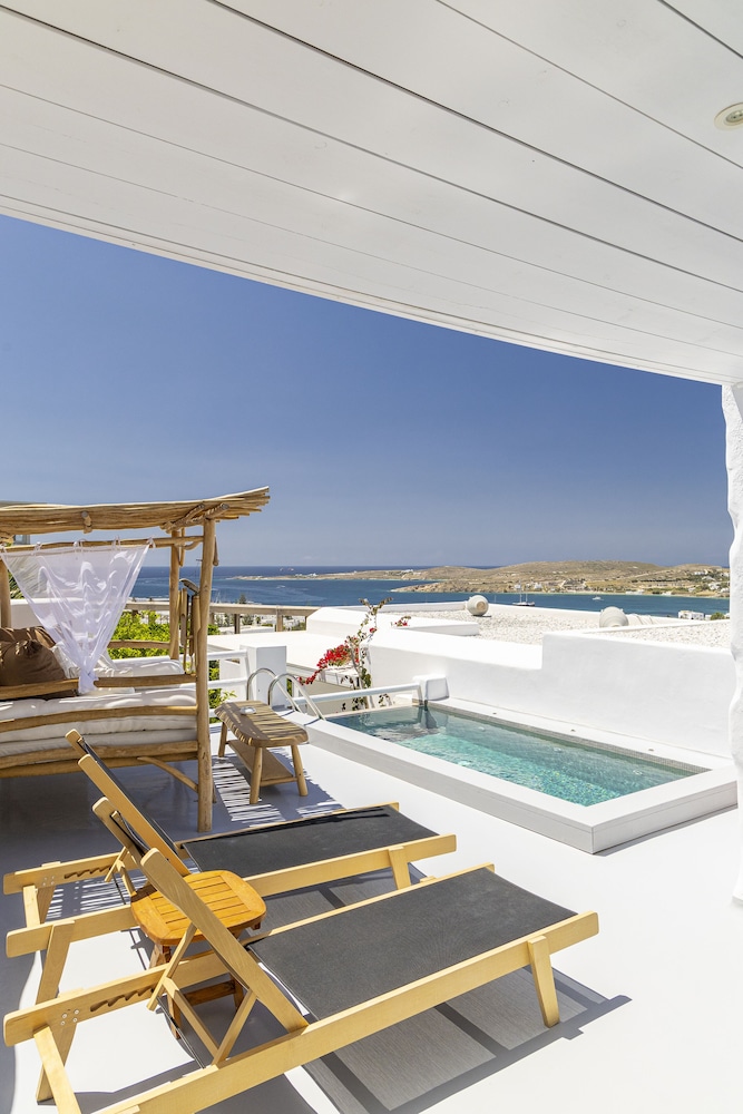 Paros Palace 65/76