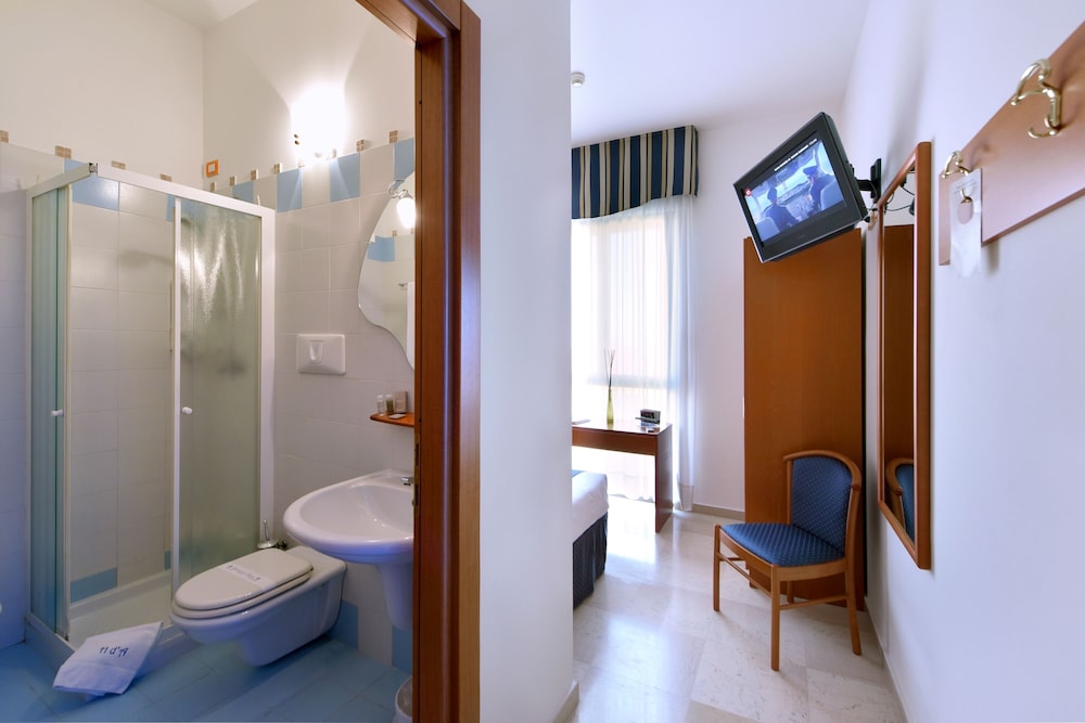 Hotel D Altavilla 9/63
