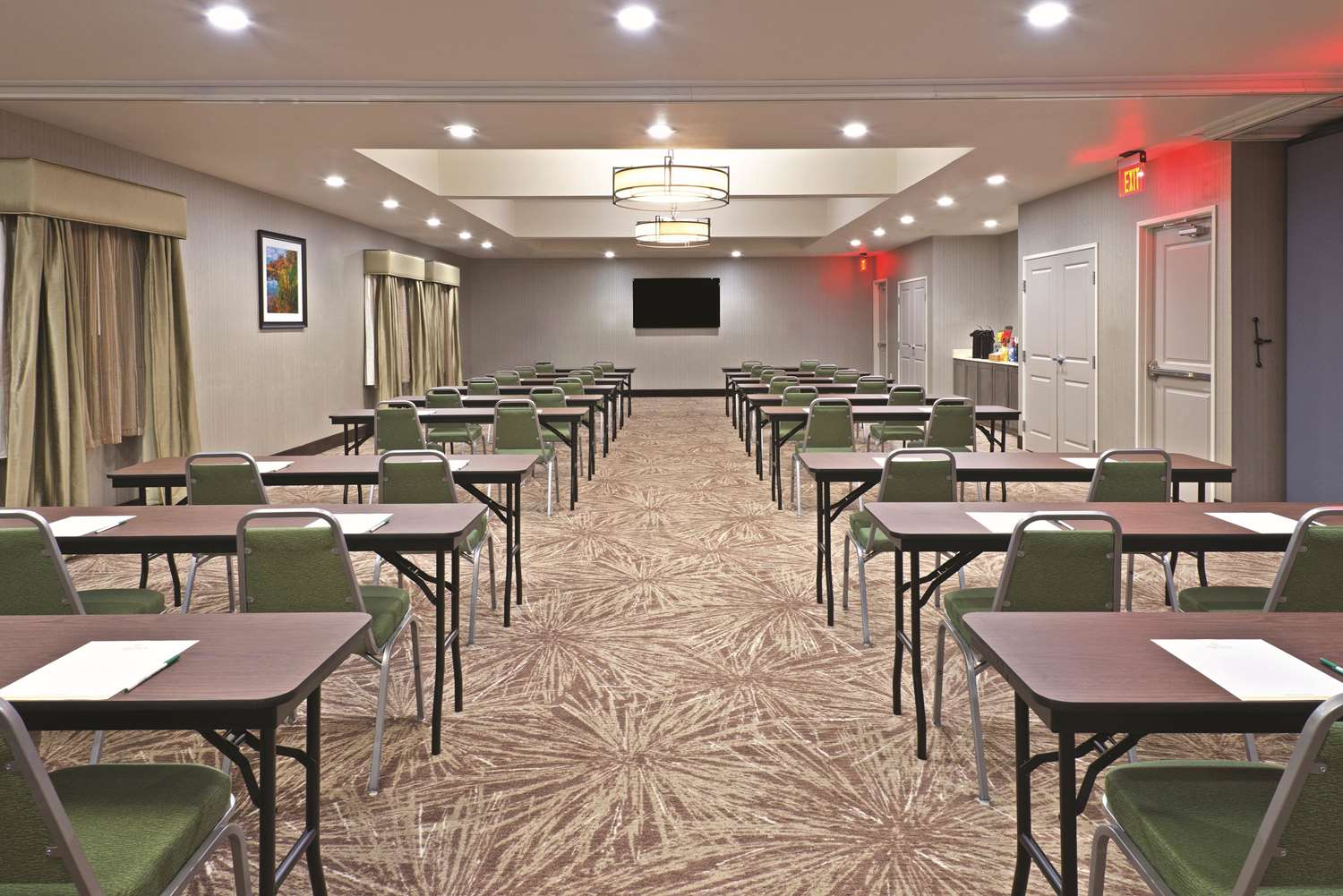 La Quinta Inn Suites Paducah 52/58
