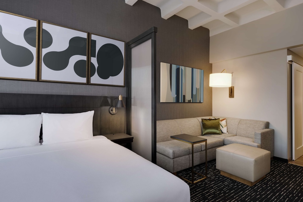 Hyatt Place LAX Century Blvd 7/43