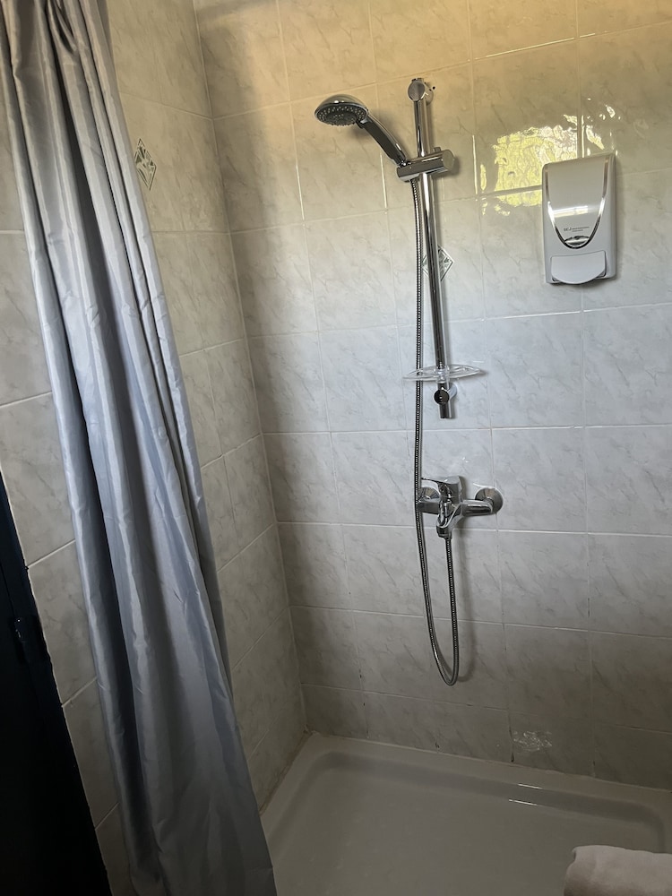 Court Inn and Suites 14/42