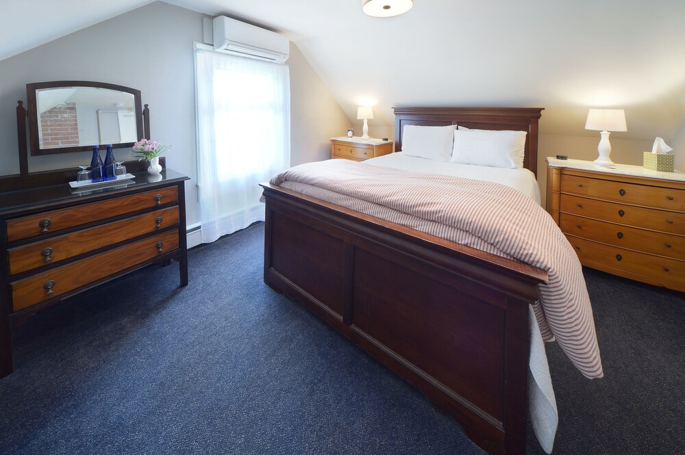 Jim Dandy, Suite, 2 Queen Beds