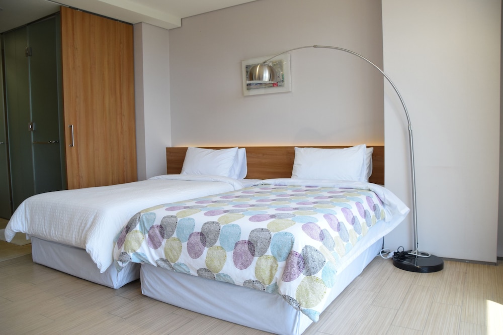 Jeju Bom Museum Stay 17/75