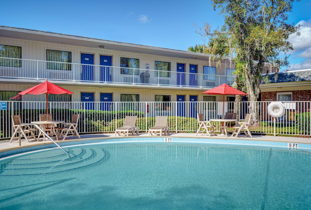 Motel6 Tallahassee, FL - Downtown in TALLAHASSEE - FL