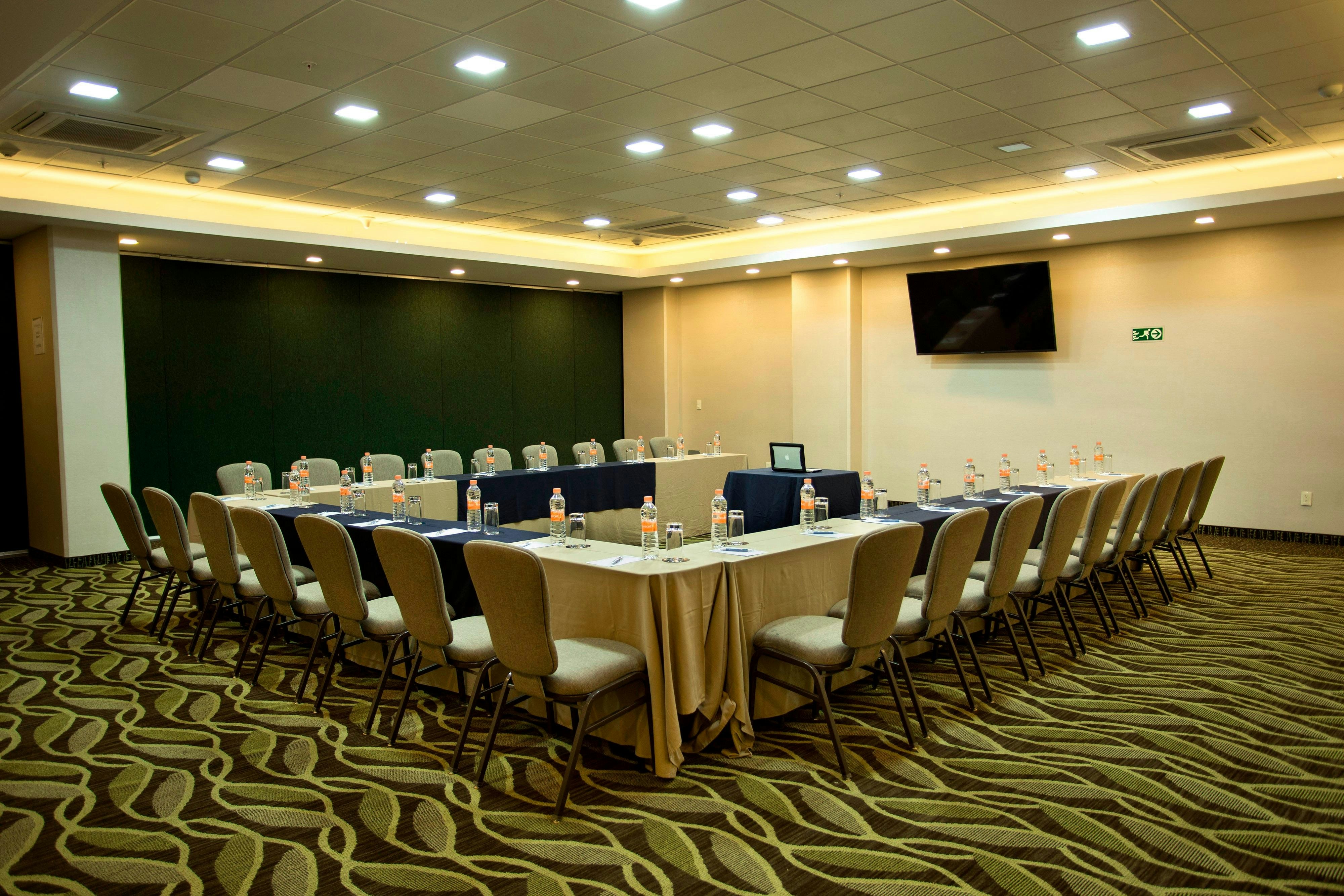 Four Points By Sheraton Queretaro Norte 20/35